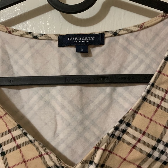 Burberry London Sleeveless Top - Picture 3 of 3